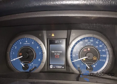 2018 Toyota Sienna Le 8 Passenger z USA, uszkodzony, nr VIN 5TDKZ3DCXJS937683